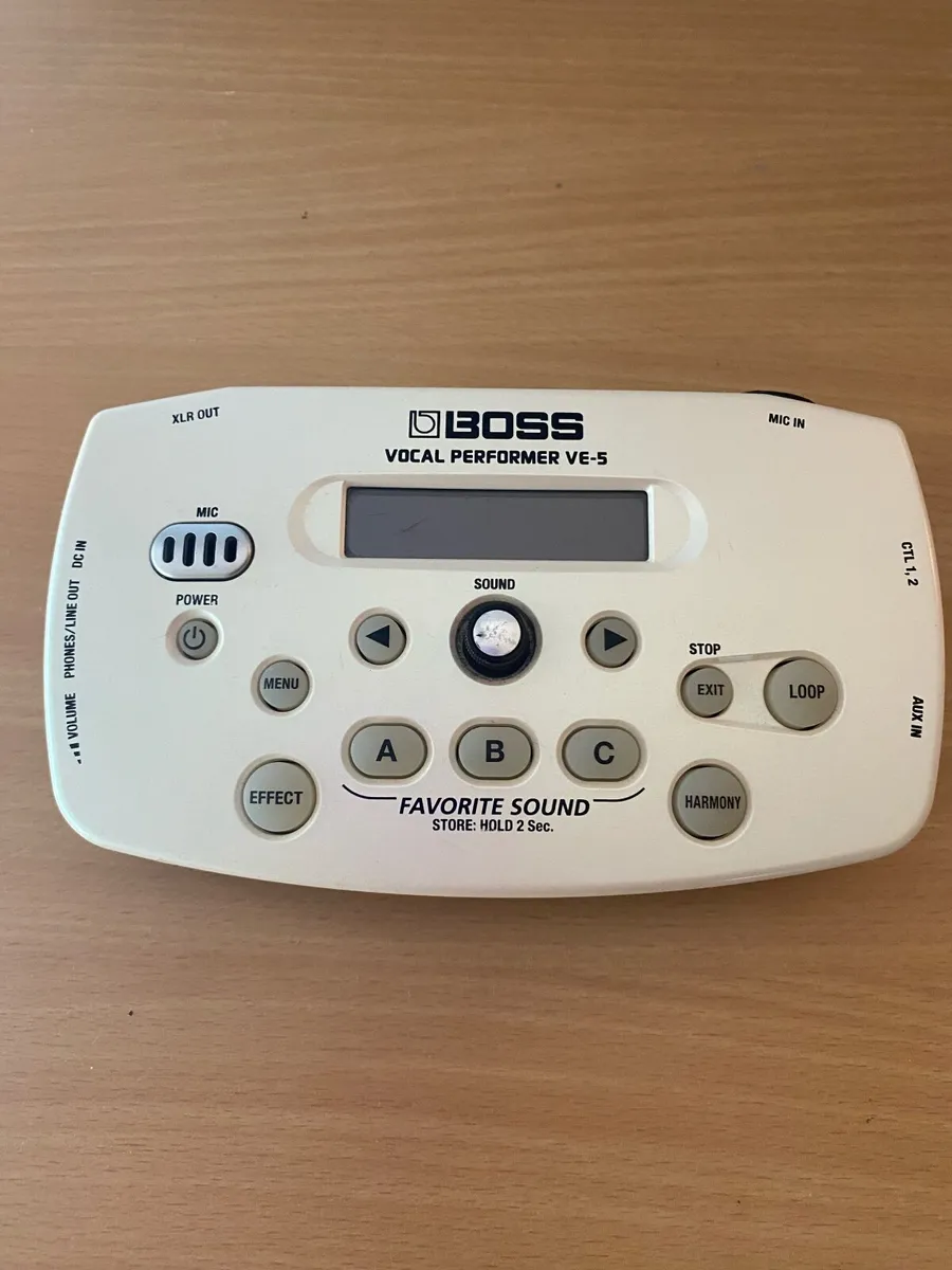 Boss VE-5 Vocal Performer + XLR Cable + Stand Tray - Image 1