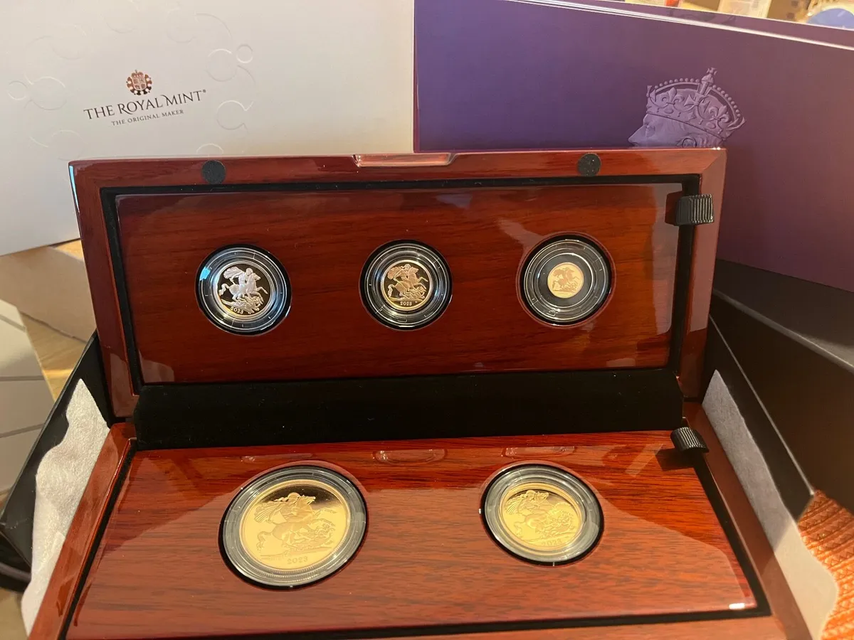 The Coronation Five-Coin Gold Proof Set - Image 2