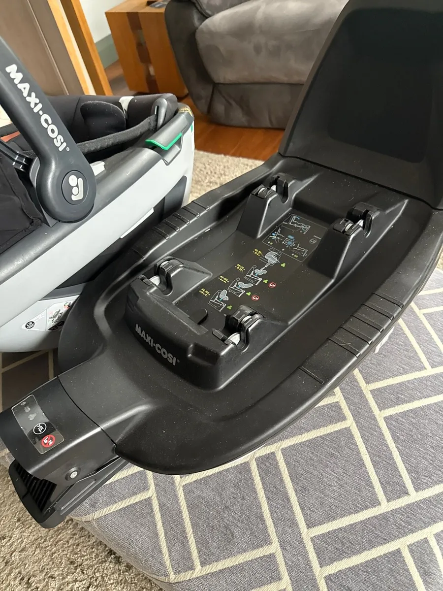 Baby car seat - Image 2
