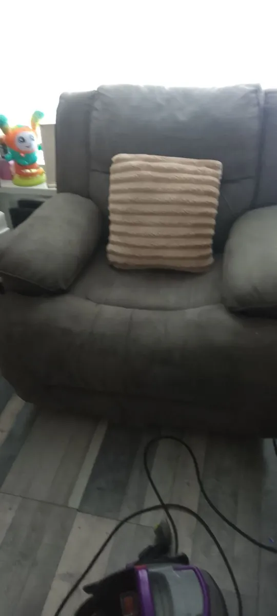 Couch suite - Image 1