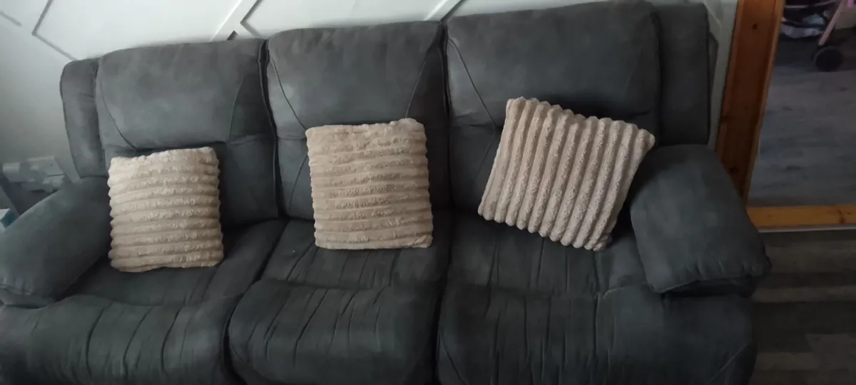 Couch suite - Image 3