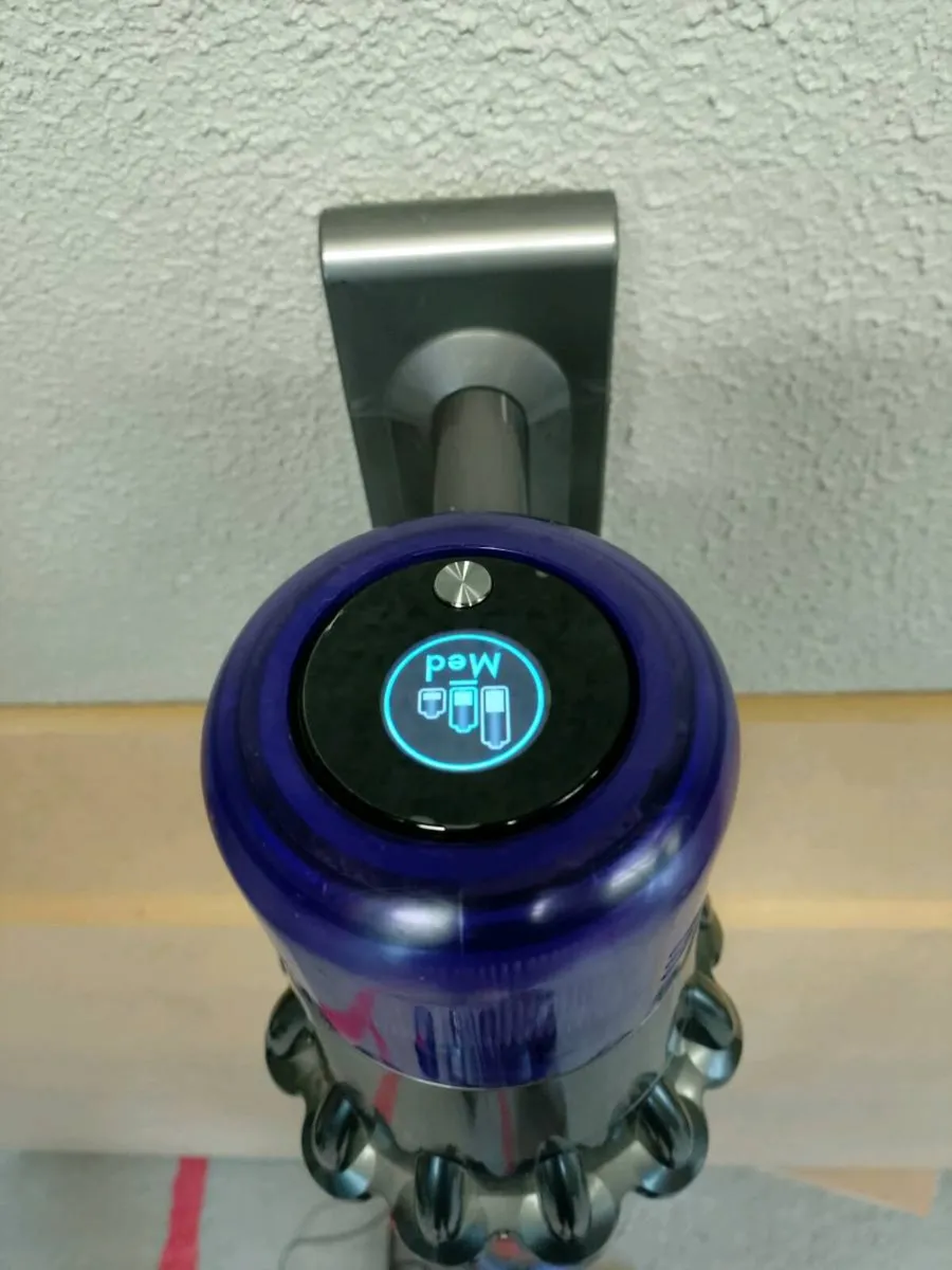 Dyson v11 - Image 3
