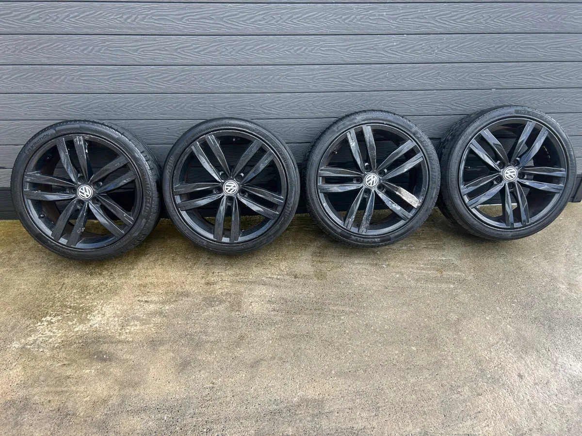 18” GENUINE VOLKSWAGEN GOLF ALLOY WHEELS & TYRES - Image 2