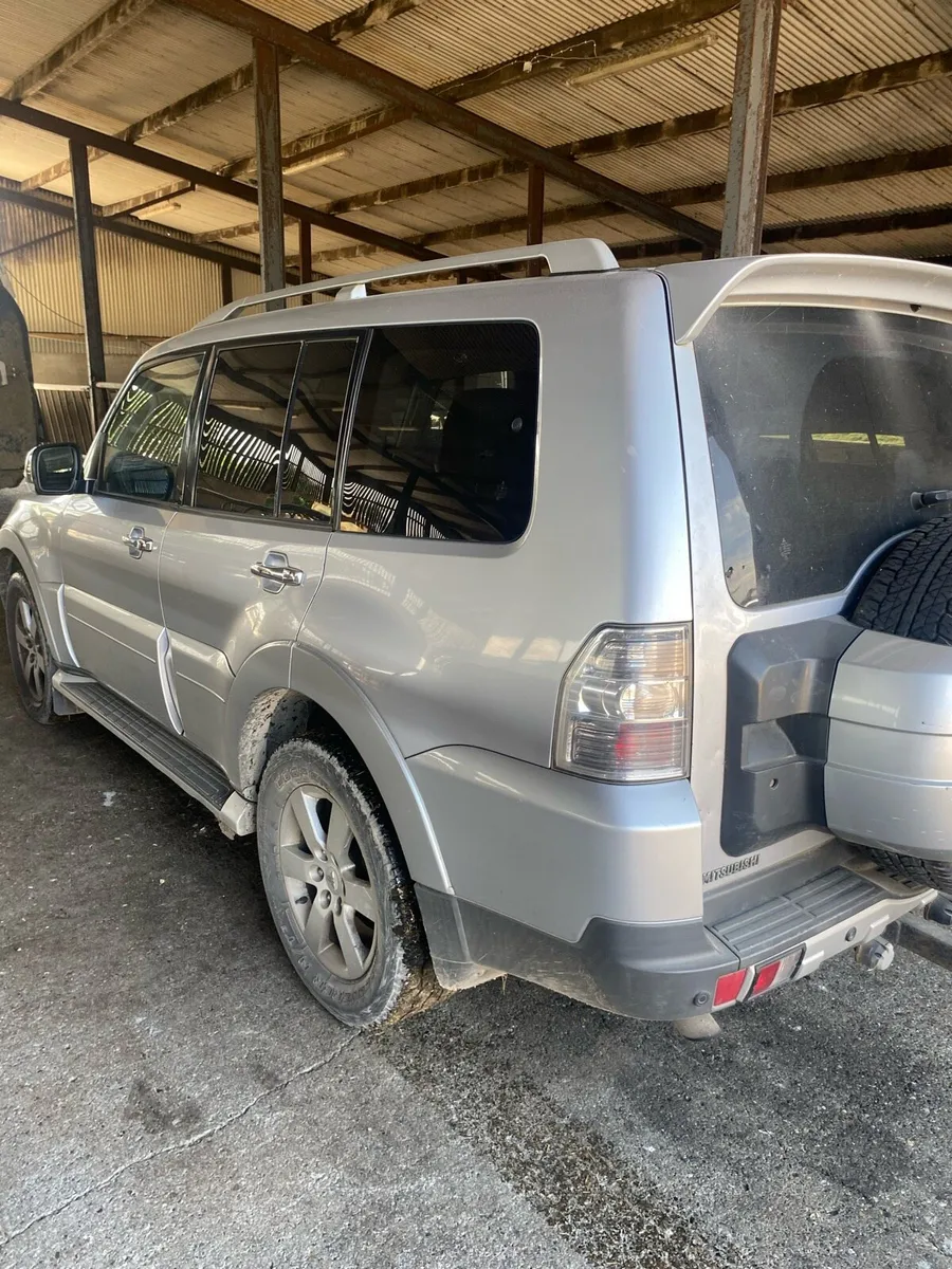 Mitsubishi Shogun Pajero 5 seats low tax €333 - Image 2