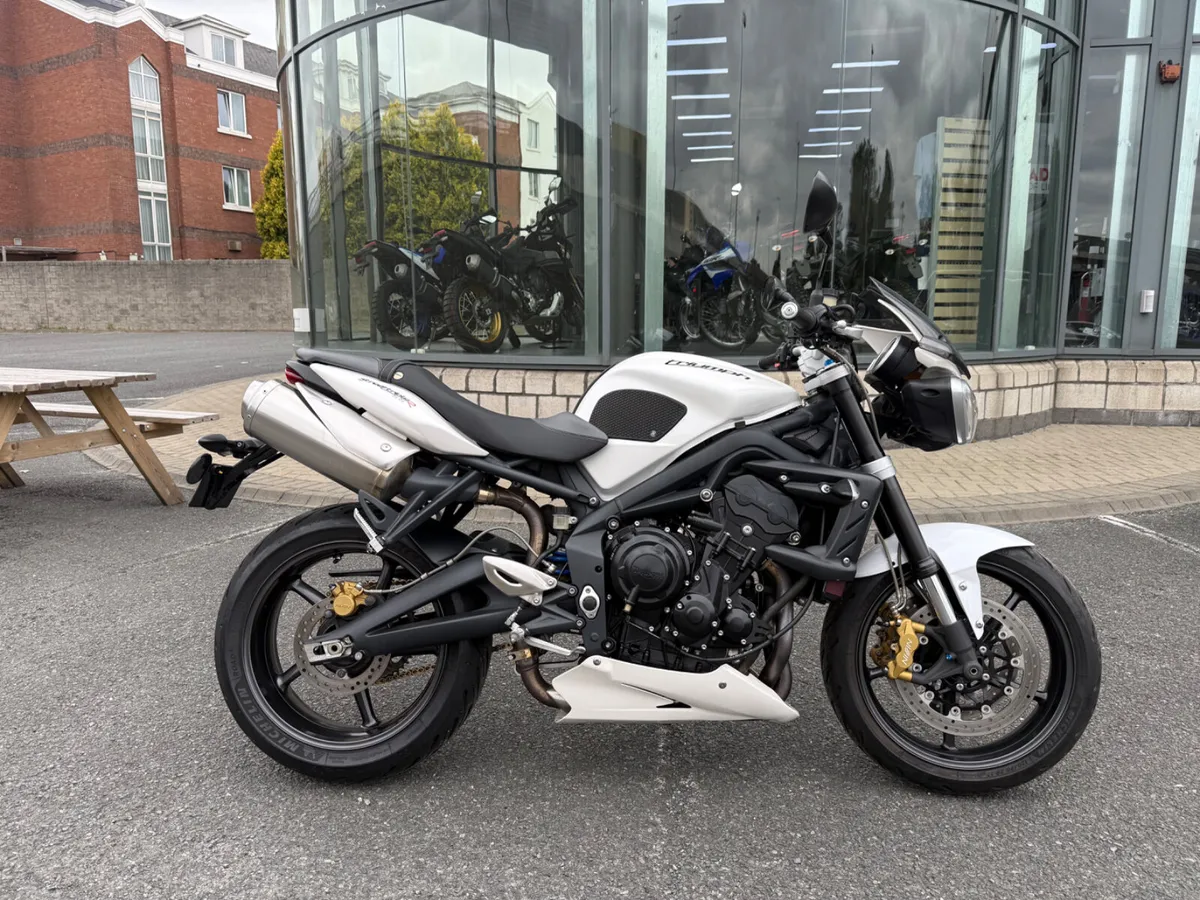 2012 Triumph 675 Street Triple R - Image 1