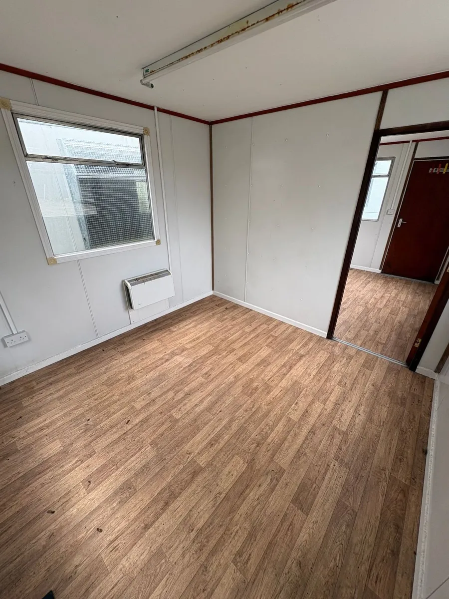 20ft x 10ft (6m x 3m) Split Office Cabin - Image 4