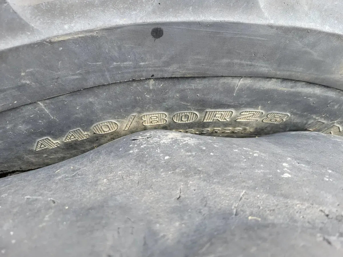 Teleporter tyres 440/80R28 Set - Image 3
