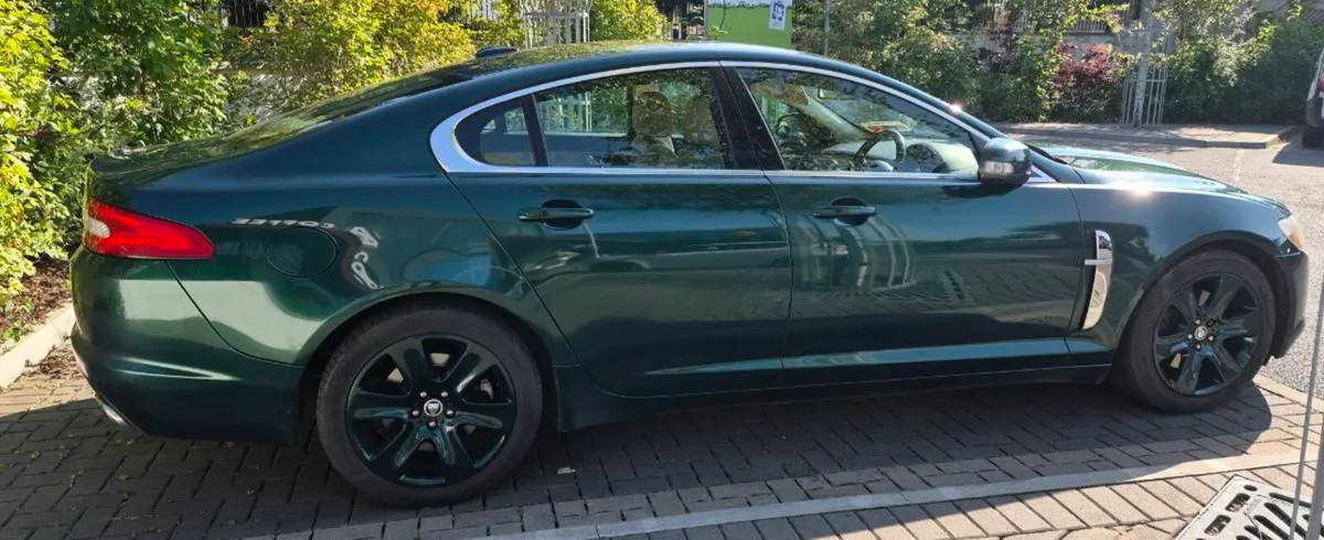 Jaguar XF V6 With Leather. Only €3000. FSH, 2 keys - Image 4