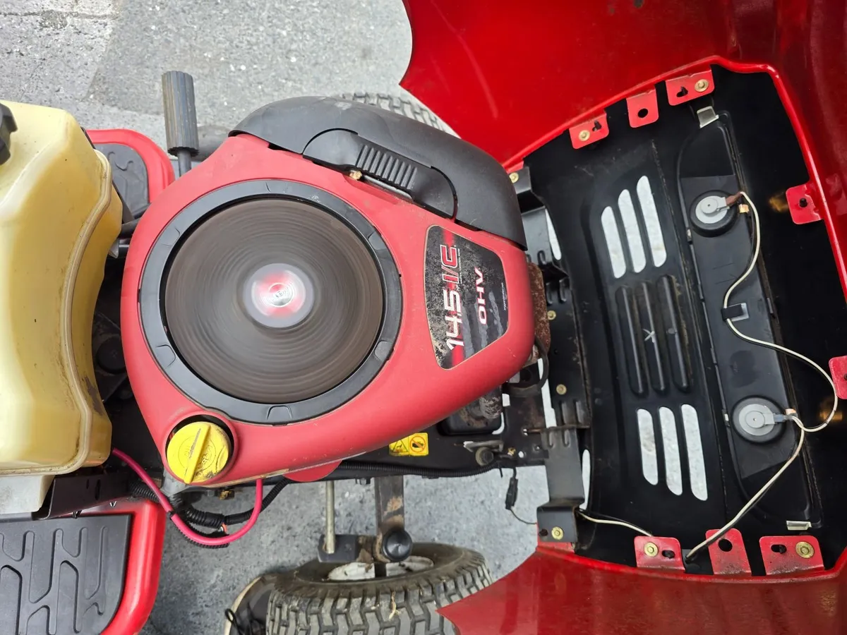 Ride on mowers - Image 3