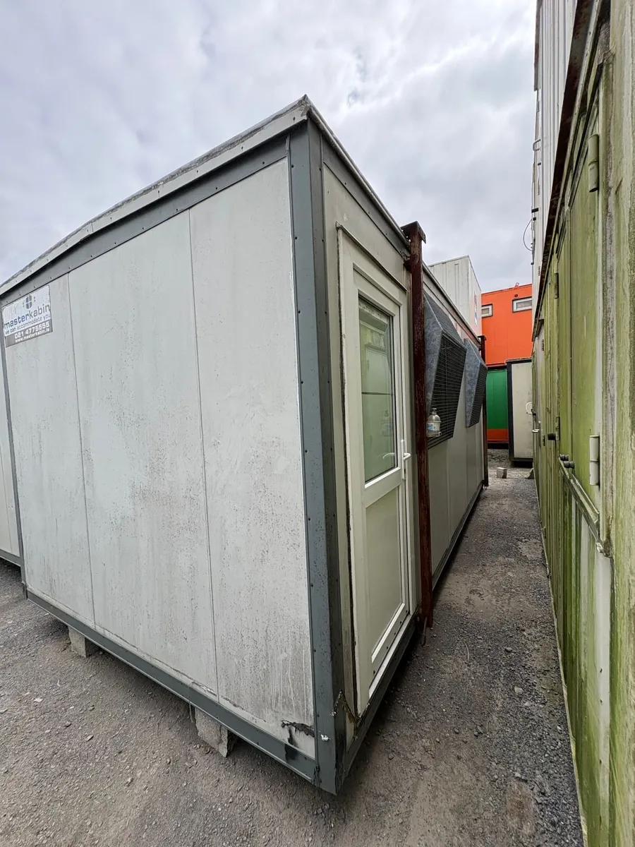 20ft x 10ft (6m x 3m) Open Plan Office - Image 1
