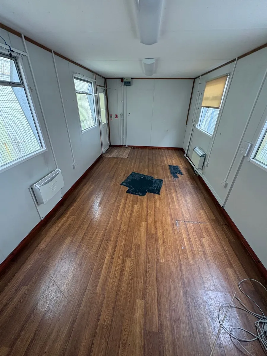 20ft x 10ft (6m x 3m) Open Plan Office - Image 4