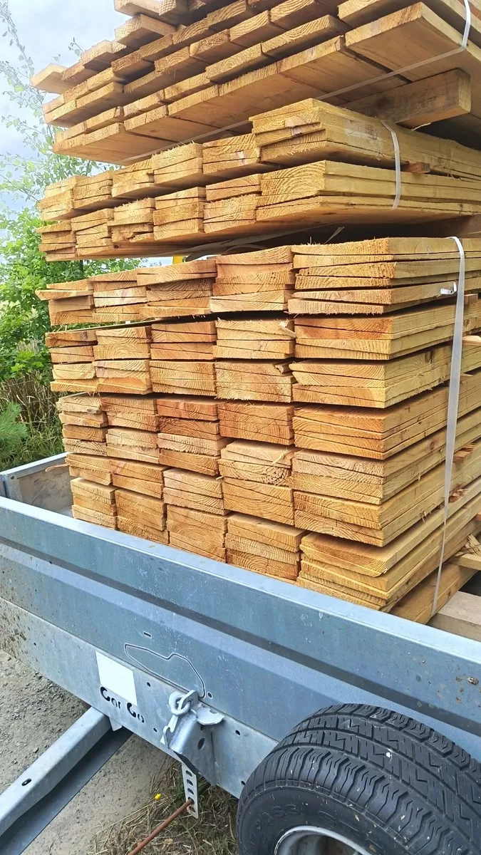 Western red cedar featheredge cladding - Image 4