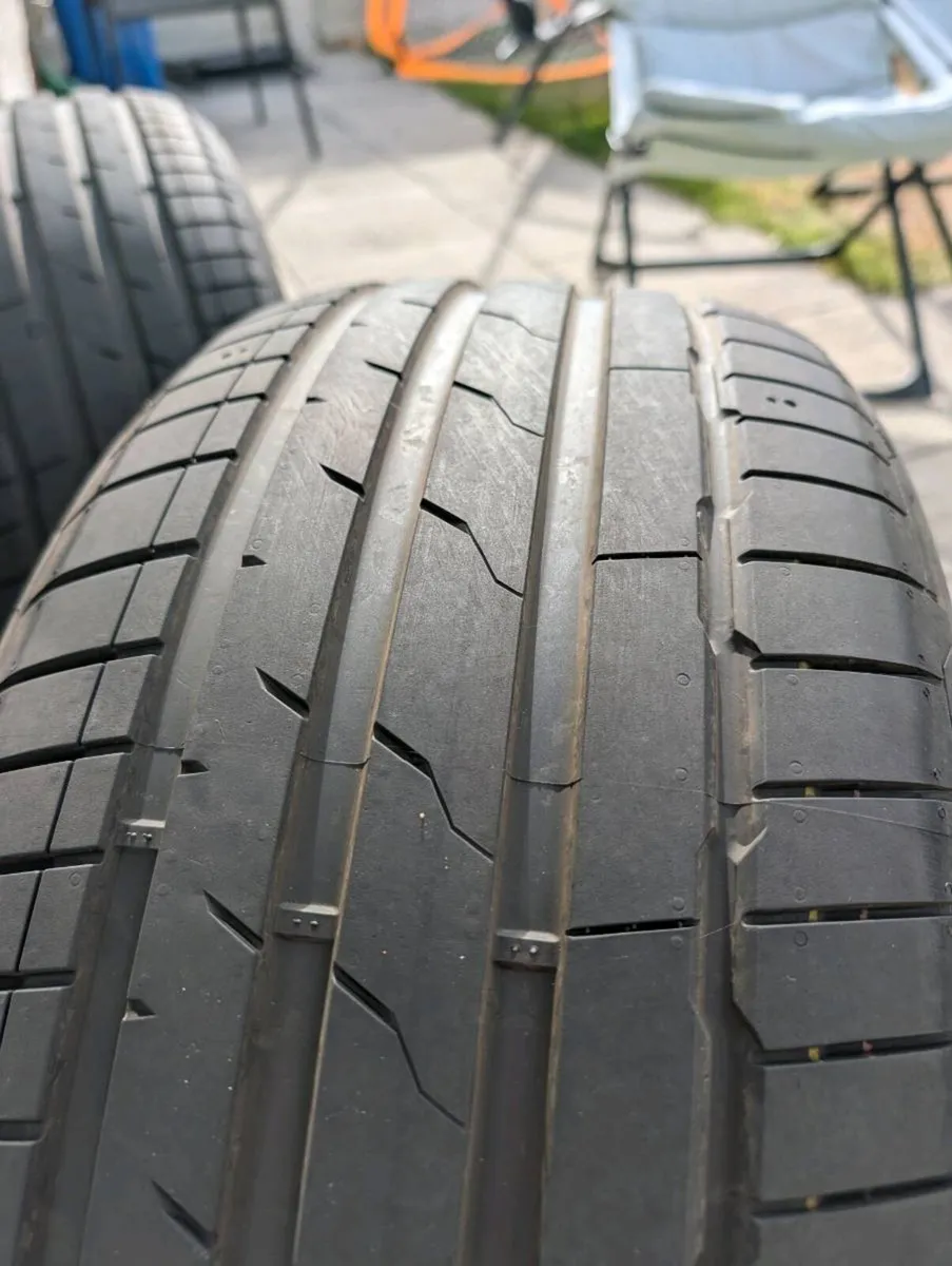 Pair of Hankook Ventus S1 Evo3 EV Tyres - 255/45 - Image 4
