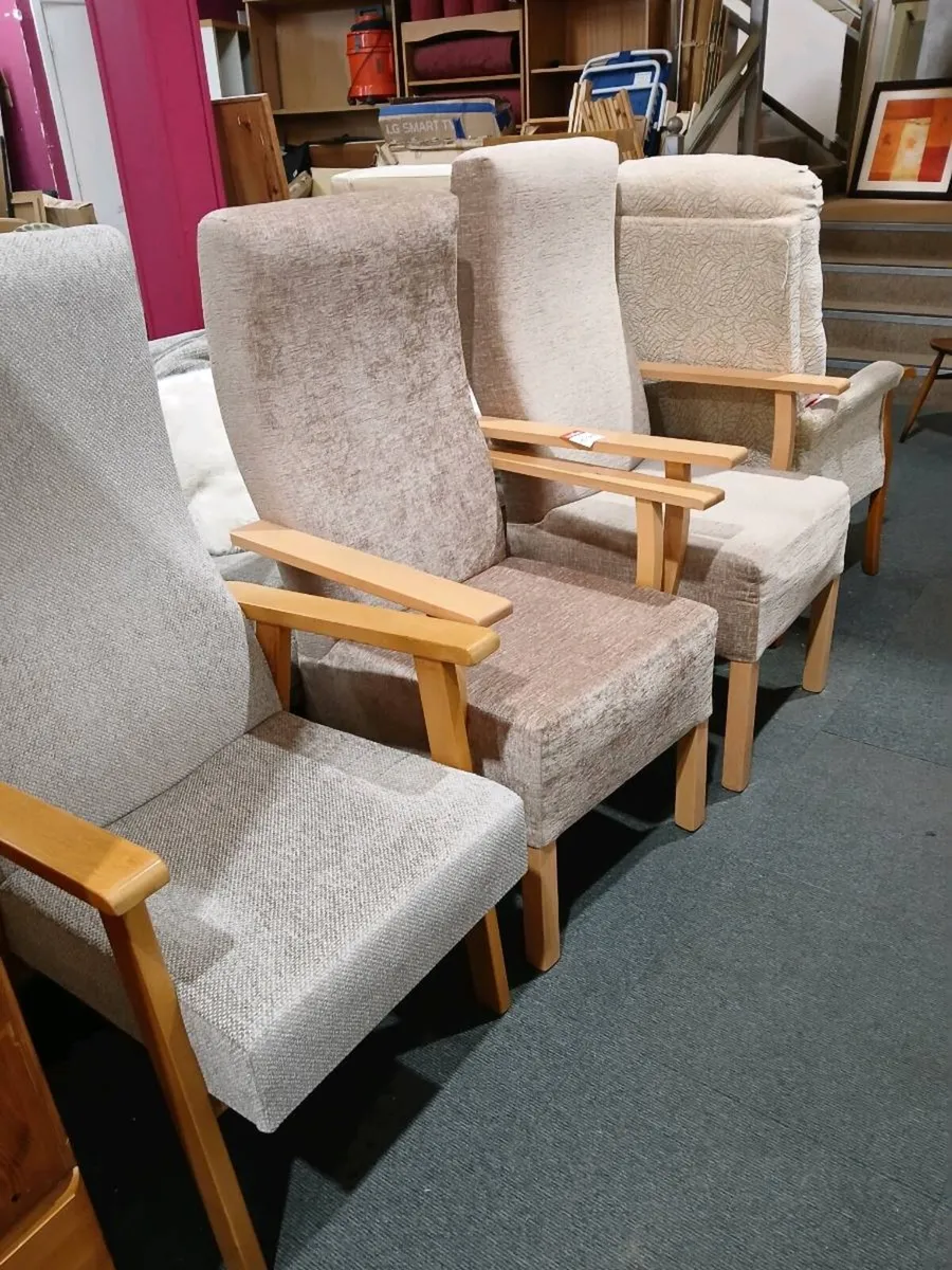 Orthopaedic chairs - Image 1