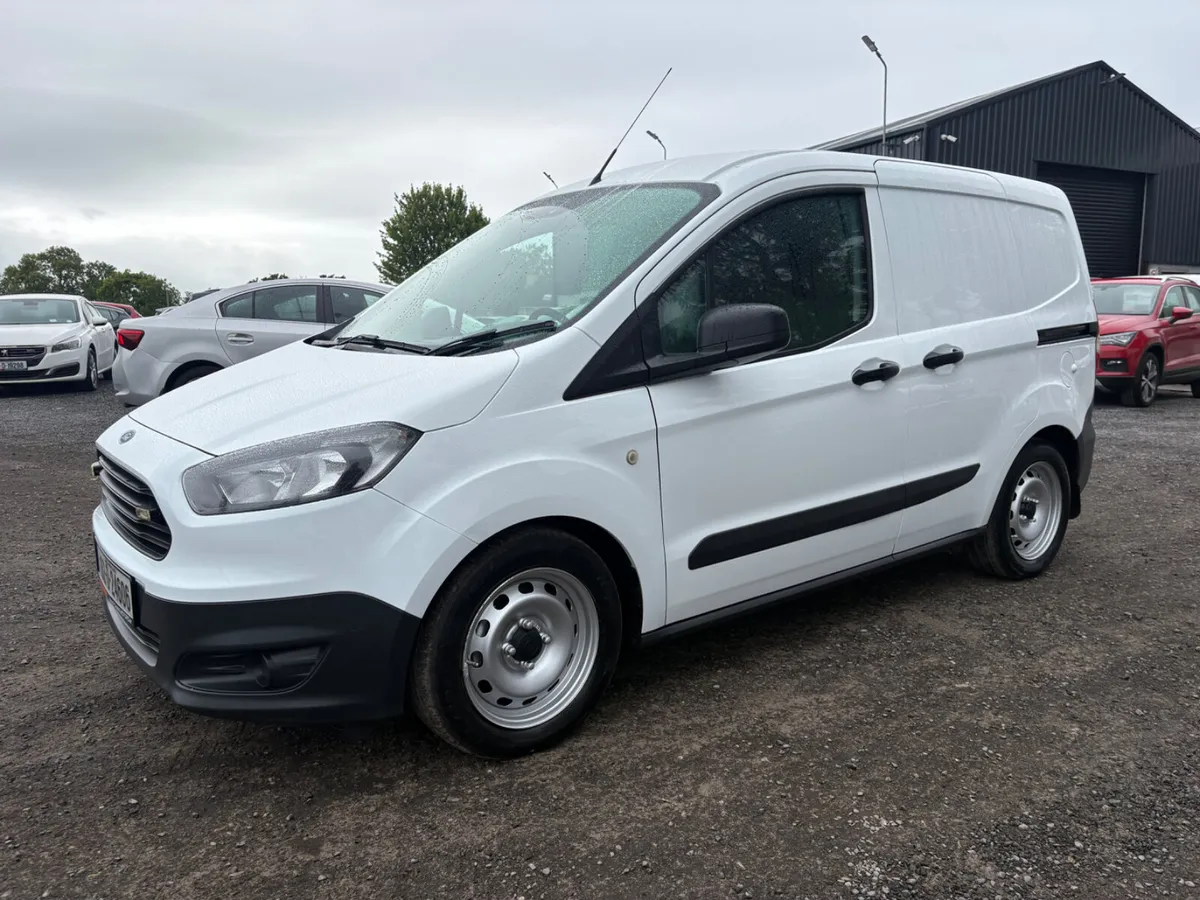 Ford Transit Courier - Image 1