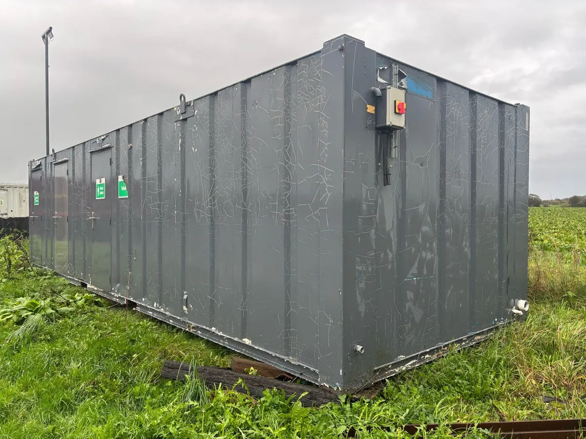 Toilet and shower block - Image 2