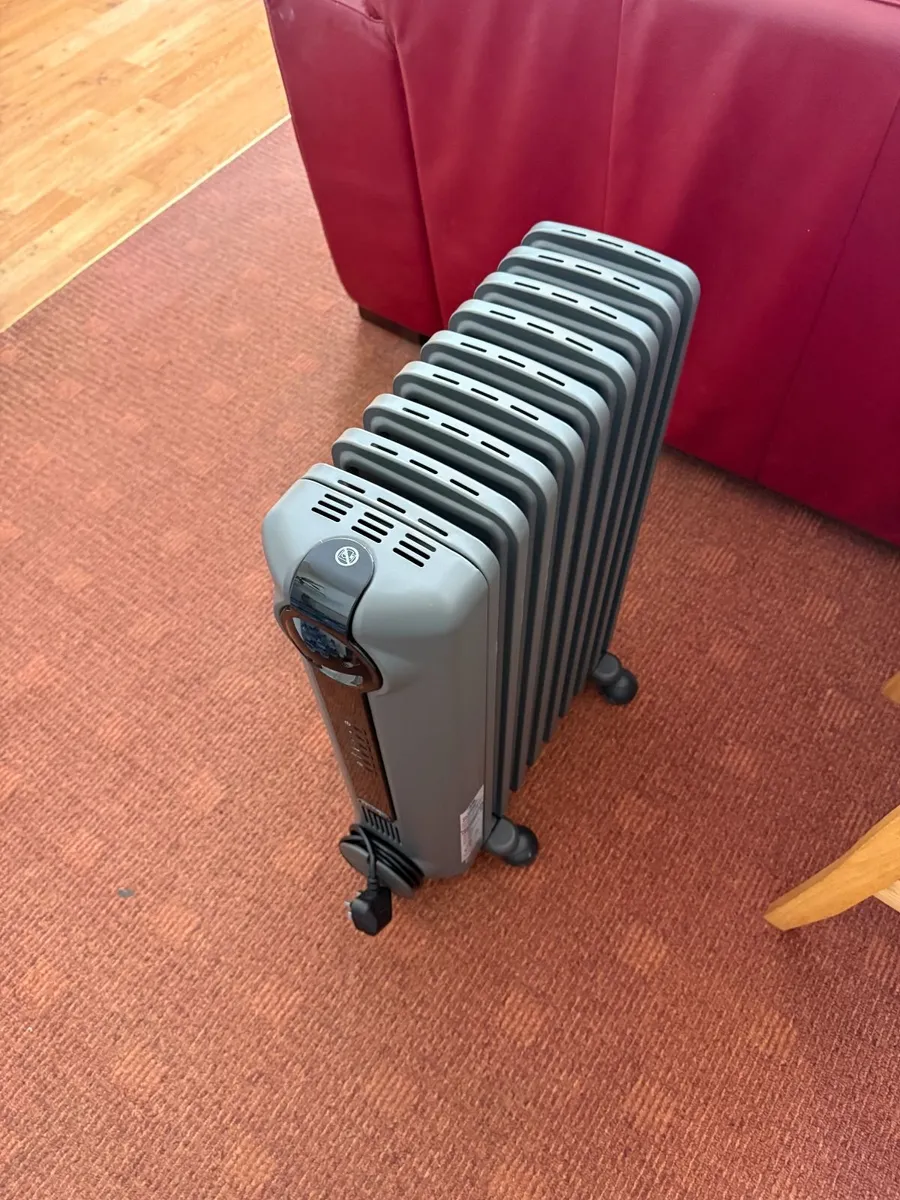 De'Longhi 2kW Oil Filled Radiator - Image 3