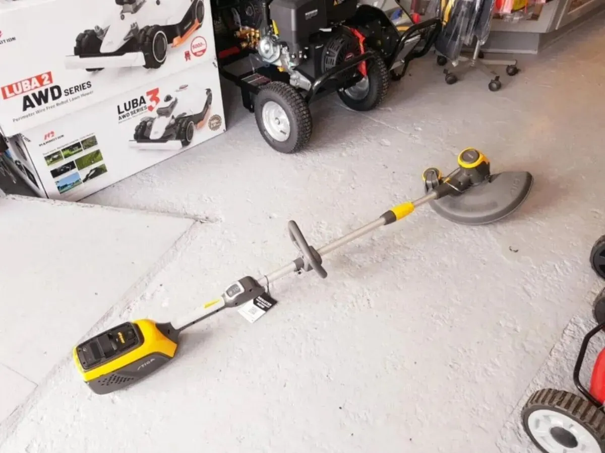 STIGA BATTERY GRASSTRIMMER - FOR SALE - Image 1