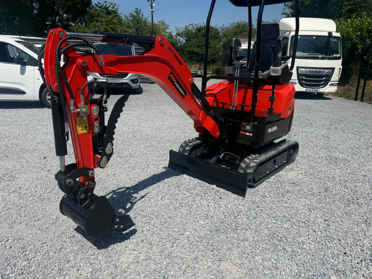 2026  PM-16HS 1.8 Tonne Mini Excavator - Image 3