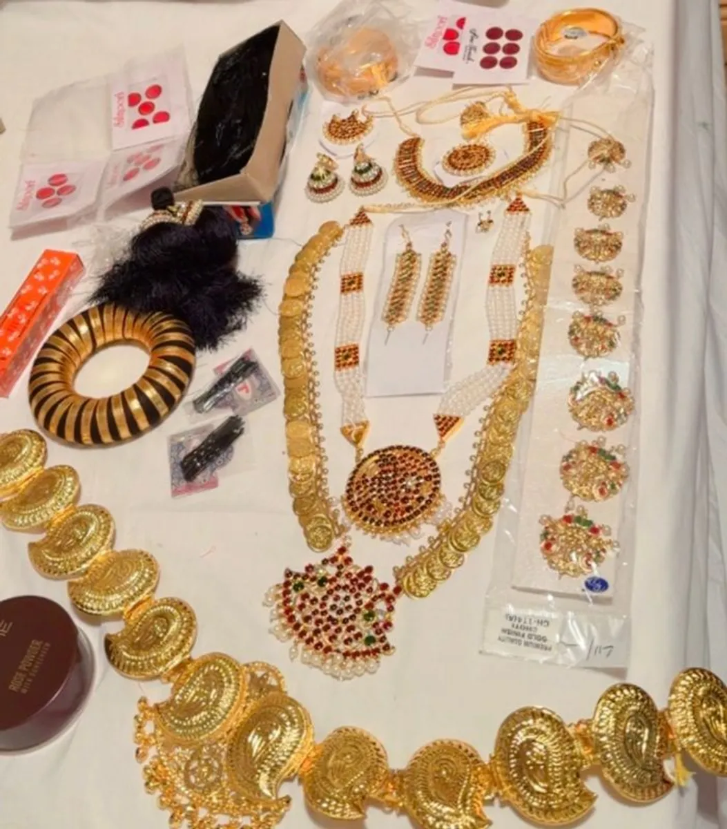 Indian classical dance costume 2  ( bharathnatyam amd mohiniyattam ) with complete jwellery set - Image 3