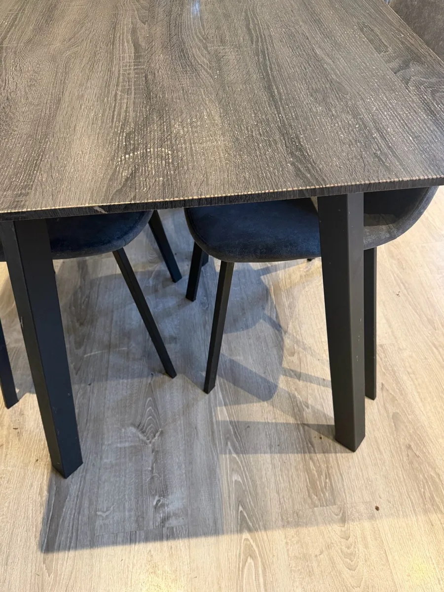 Dinning table and chairs - Image 1