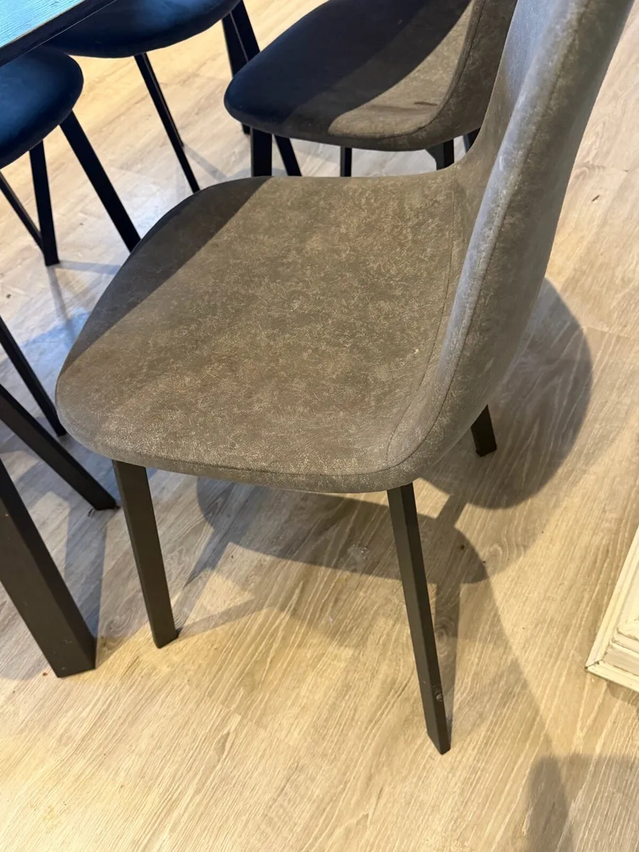 Dinning table and chairs - Image 3