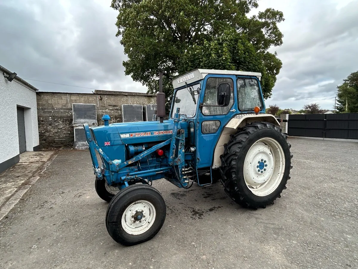 Ford 5000 tractor - Image 4