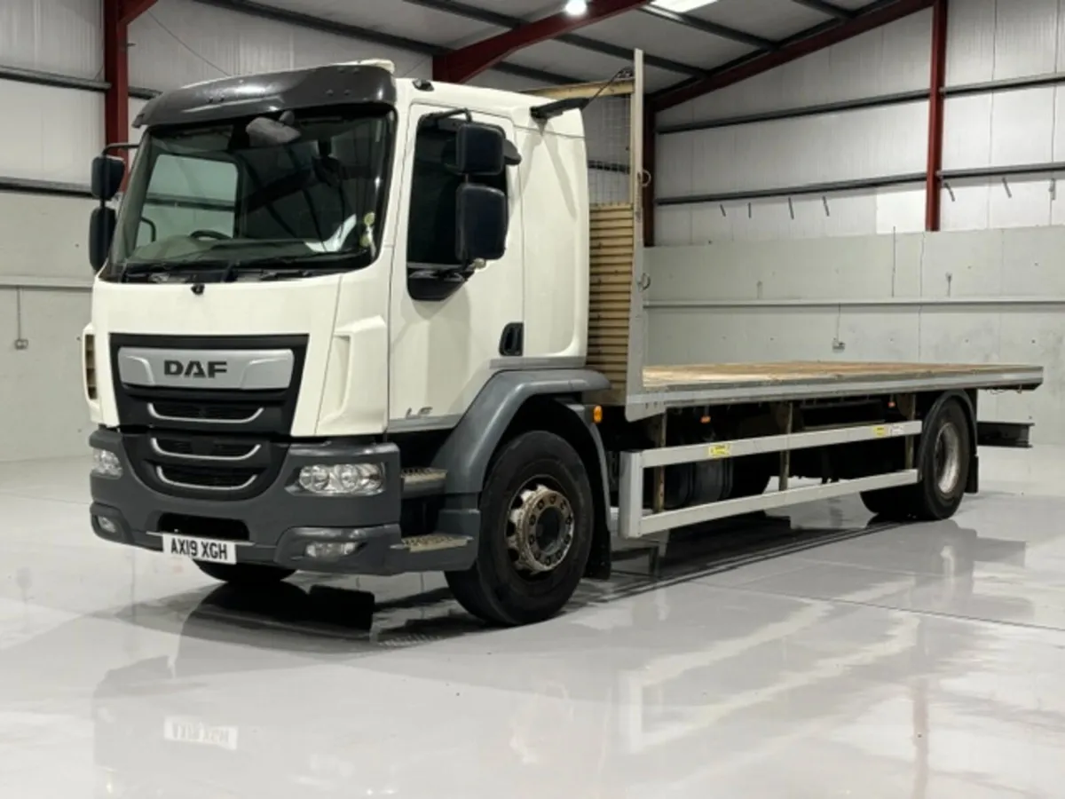 2019 DAF LF 260 18 TON SLEEPER CAB FLATBED - Image 3