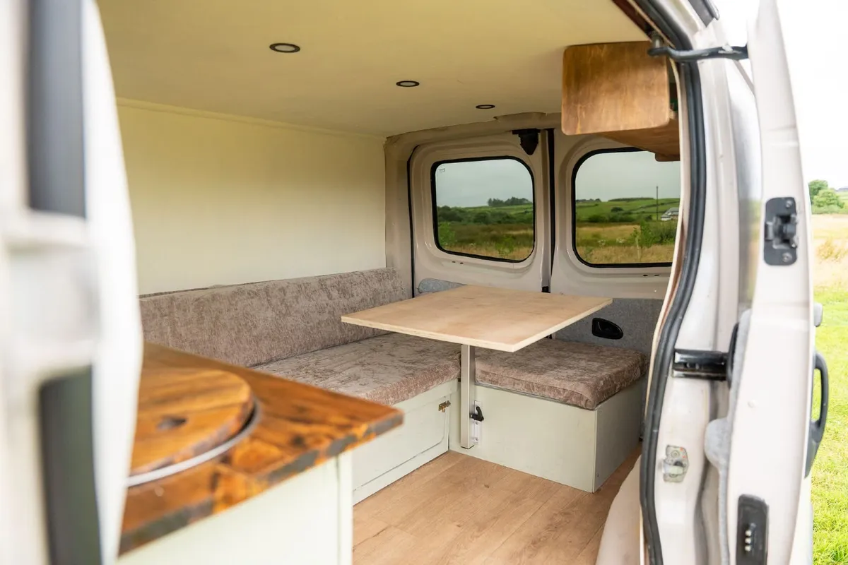 2014 Vauxhall Vivaro I Boutique Adventure Camper - Image 4