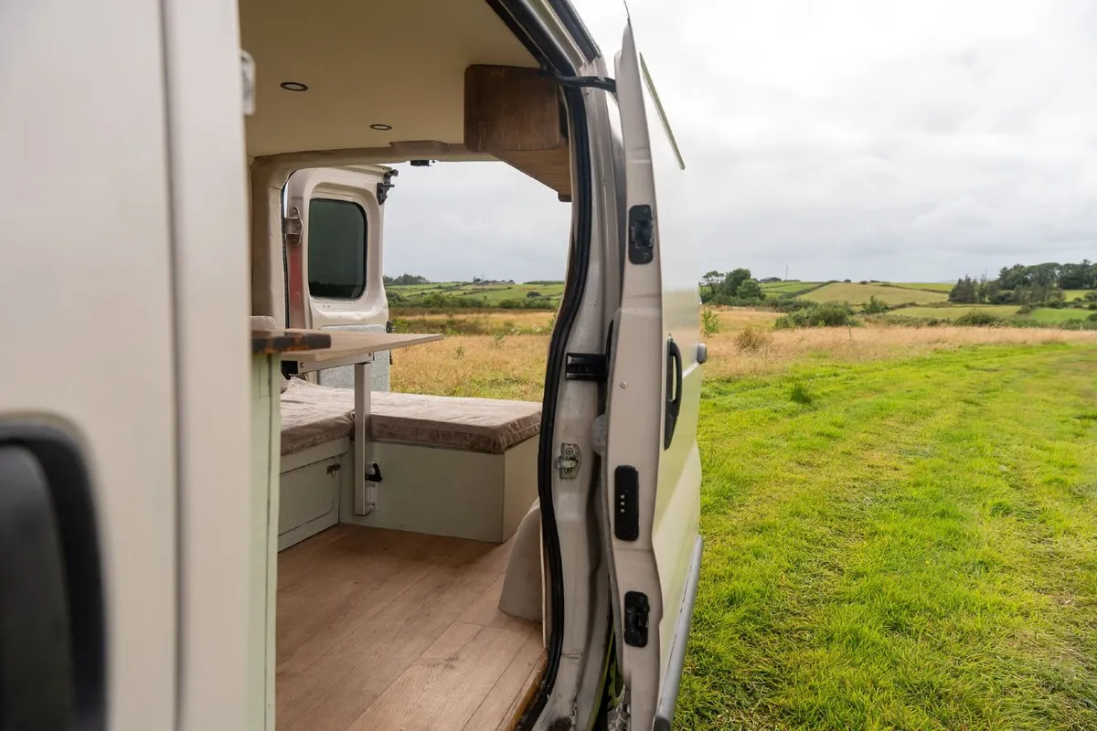 2014 Vauxhall Vivaro I Boutique Adventure Camper - Image 3