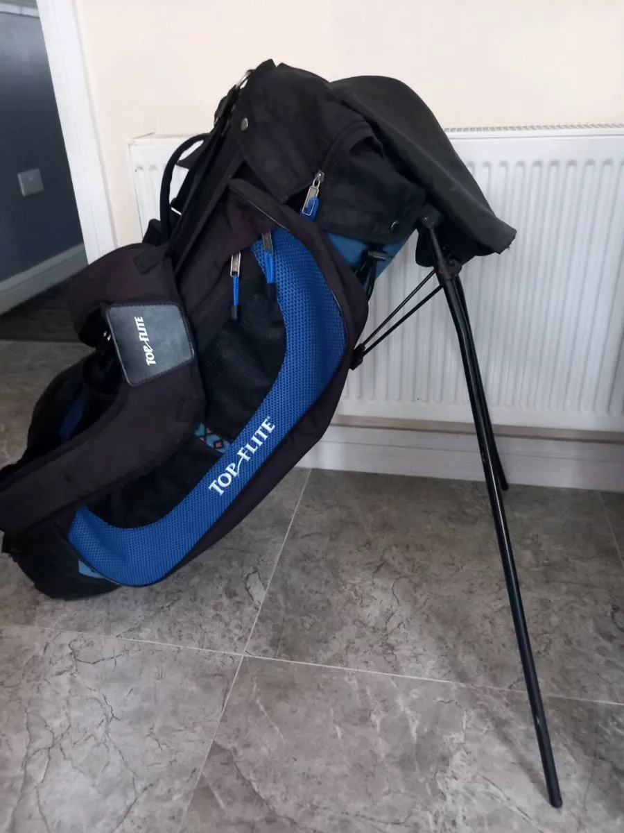 Top flite golf bag with stand - Image 1