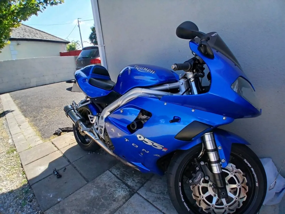Motorcycle - Image 4