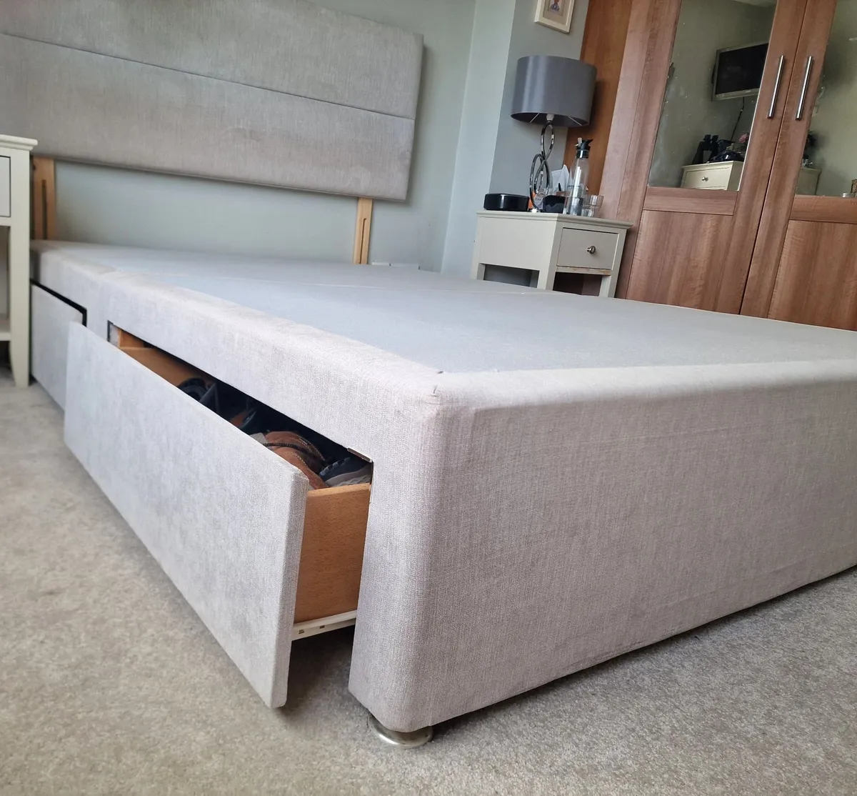 5ft king size Headboard and divan baseboard - Image 4