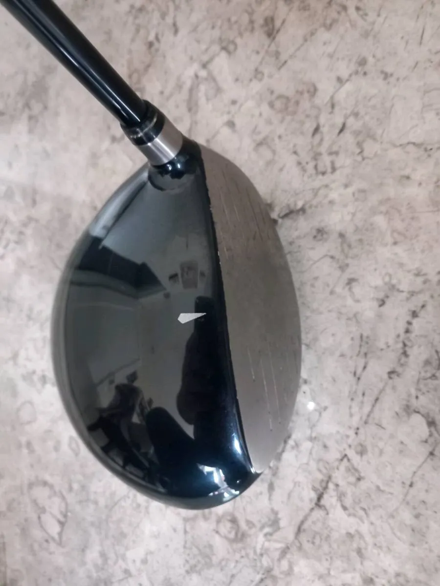 Srixon golf driver.  Right handed club. - Image 4