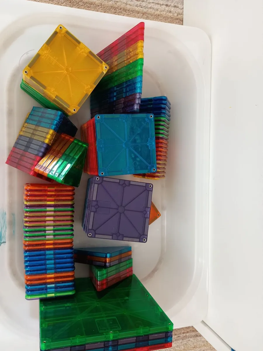 Magnatiles