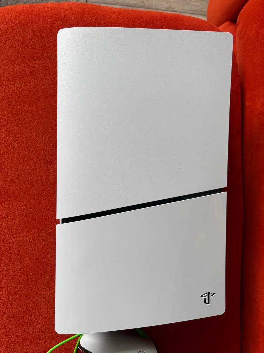 PS5 Digital 500GB - Image 2