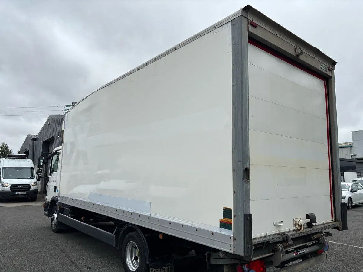 MAN TGL 8-160 20ft box 2019 - Image 4