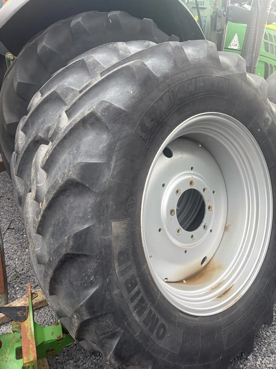 New holland/case wheels - Image 1