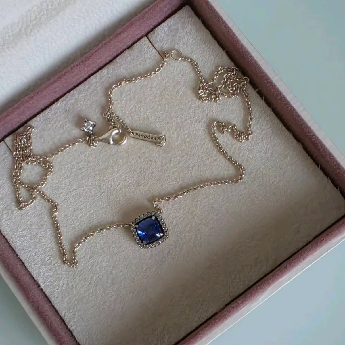 Pandora necklace square blue stone - Image 4