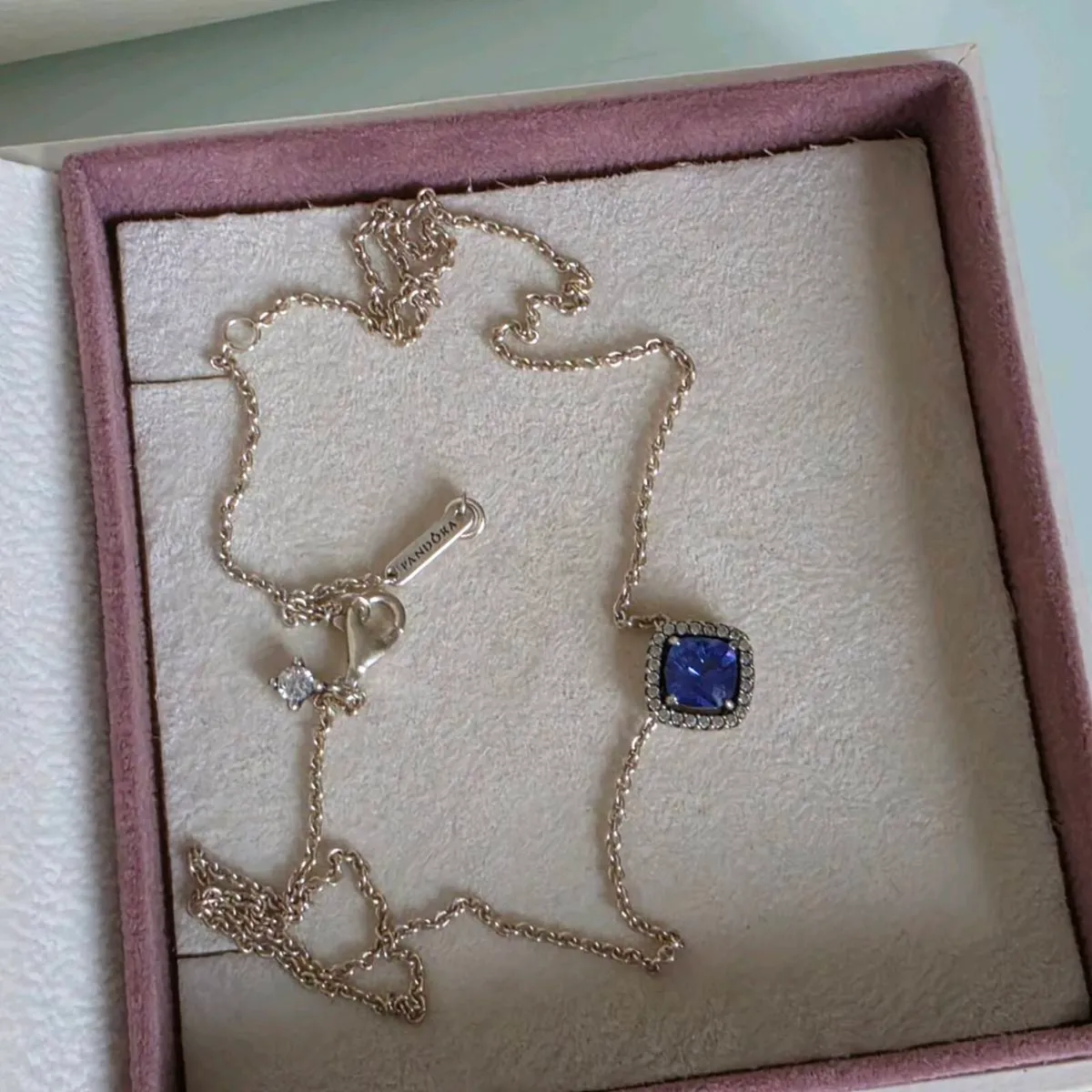 Pandora necklace square blue stone - Image 3