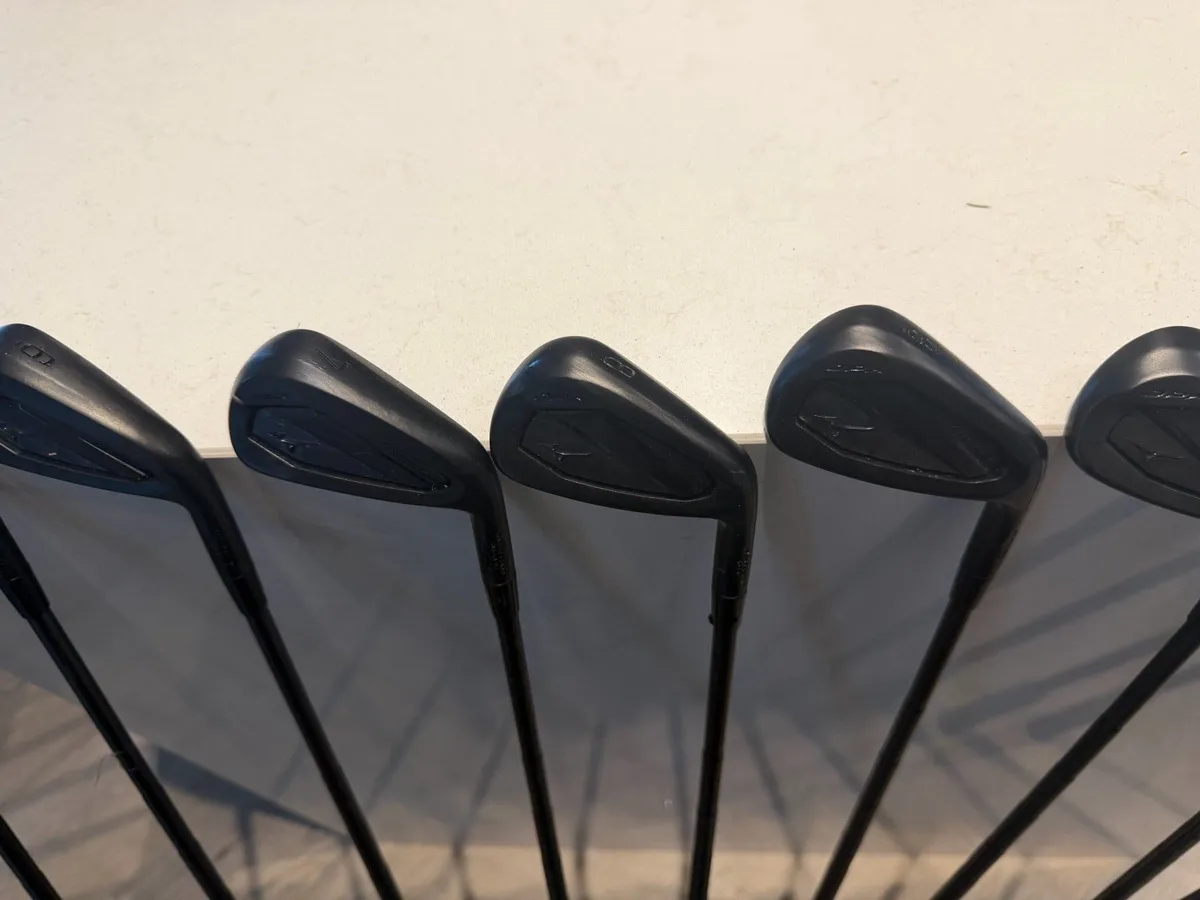 BLACKED OUT MIZUNO IRONS / WEDGES - Image 3