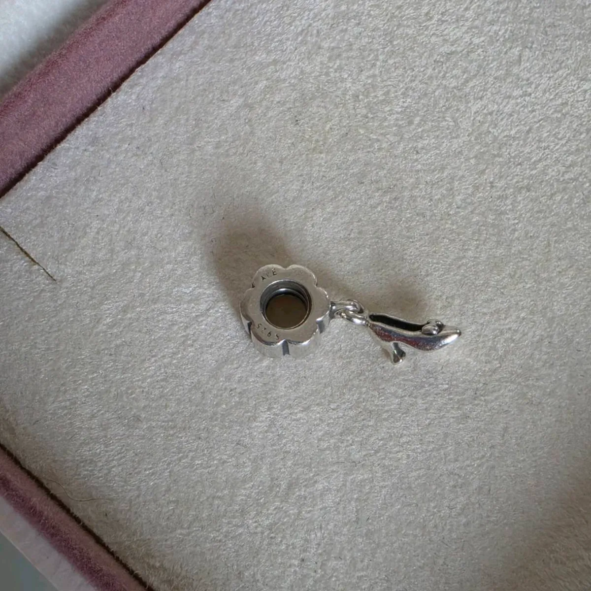 Pandora shoe charm in great condition hallmarked - Image 2