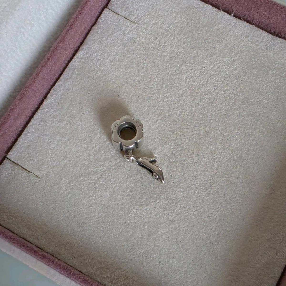 Pandora shoe charm in great condition hallmarked - Image 3