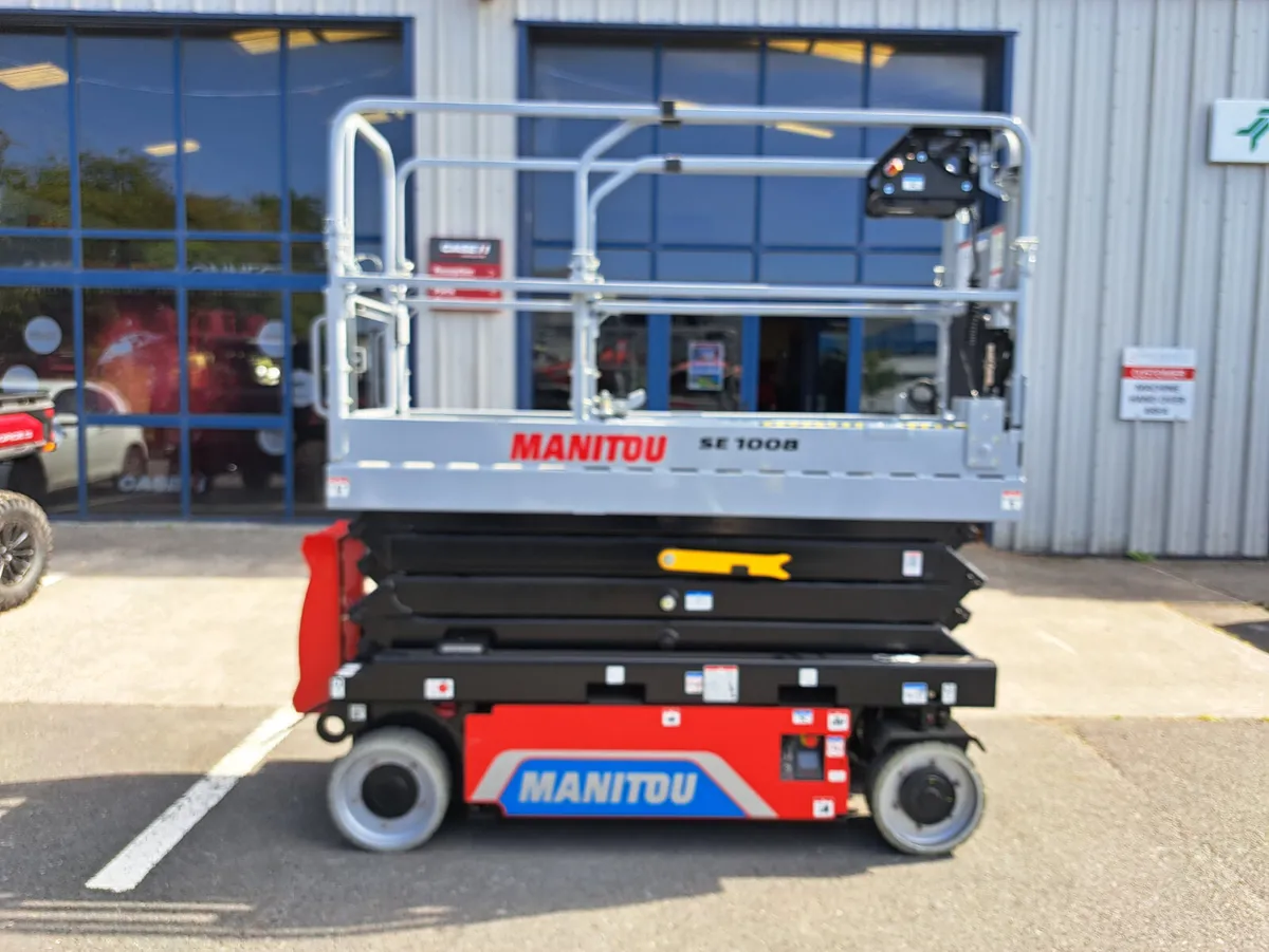 New Manitou SE1008 electric scissors lift - Image 3