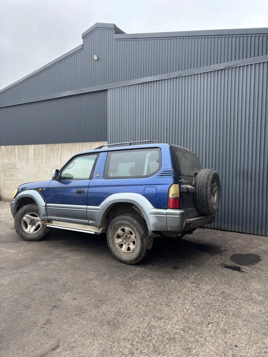 Toyota Land Cruiser - Image 4