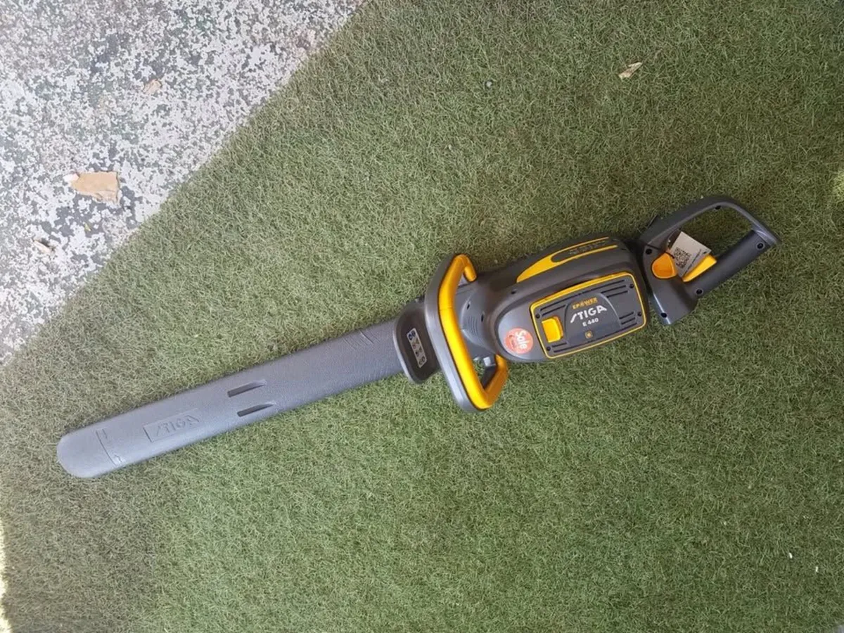 HEDGETRIMMER SHT 700 AE KIT - FOR SALE - Image 1