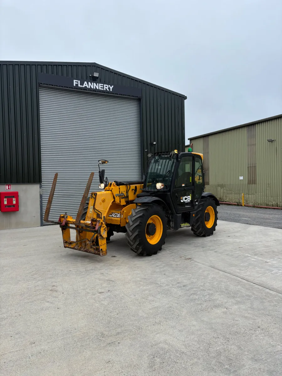 2019 JCB 535-95 - Image 2