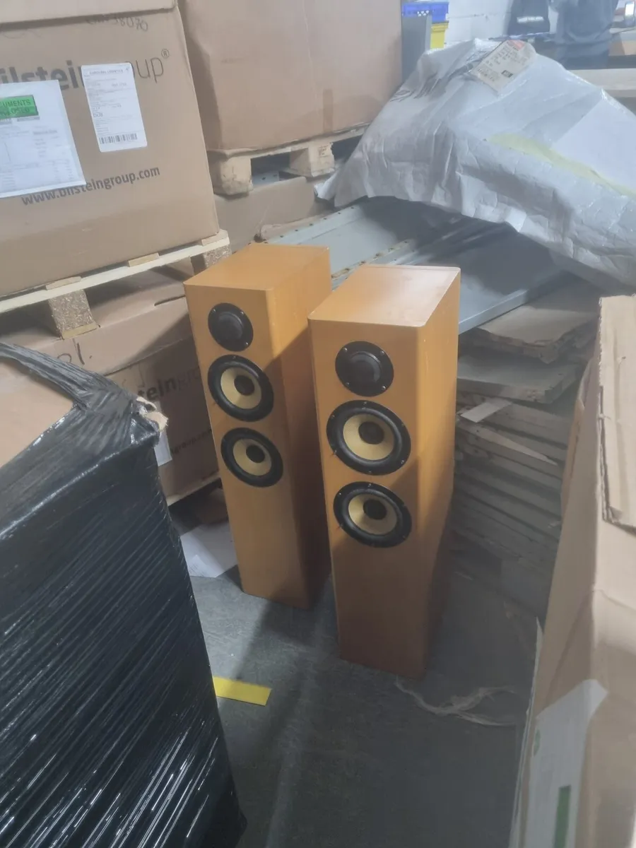 Sony amplifier and speakers vintage 180w speakers - Image 1