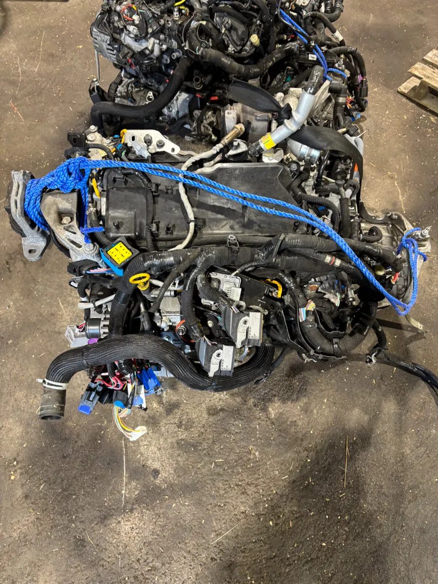 2L  Renault traffic engine & box - Image 4