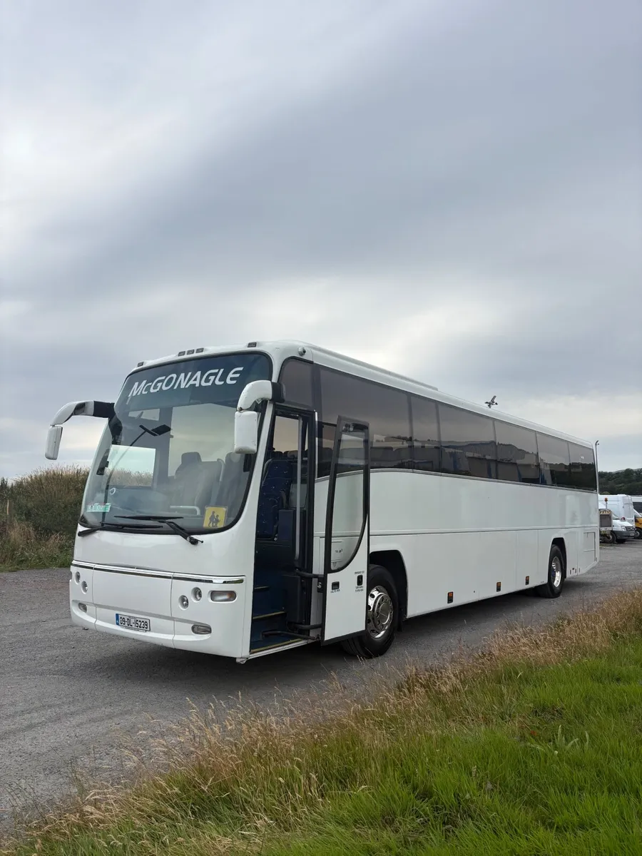 Plaxton Panther - 61 Seater - Image 3